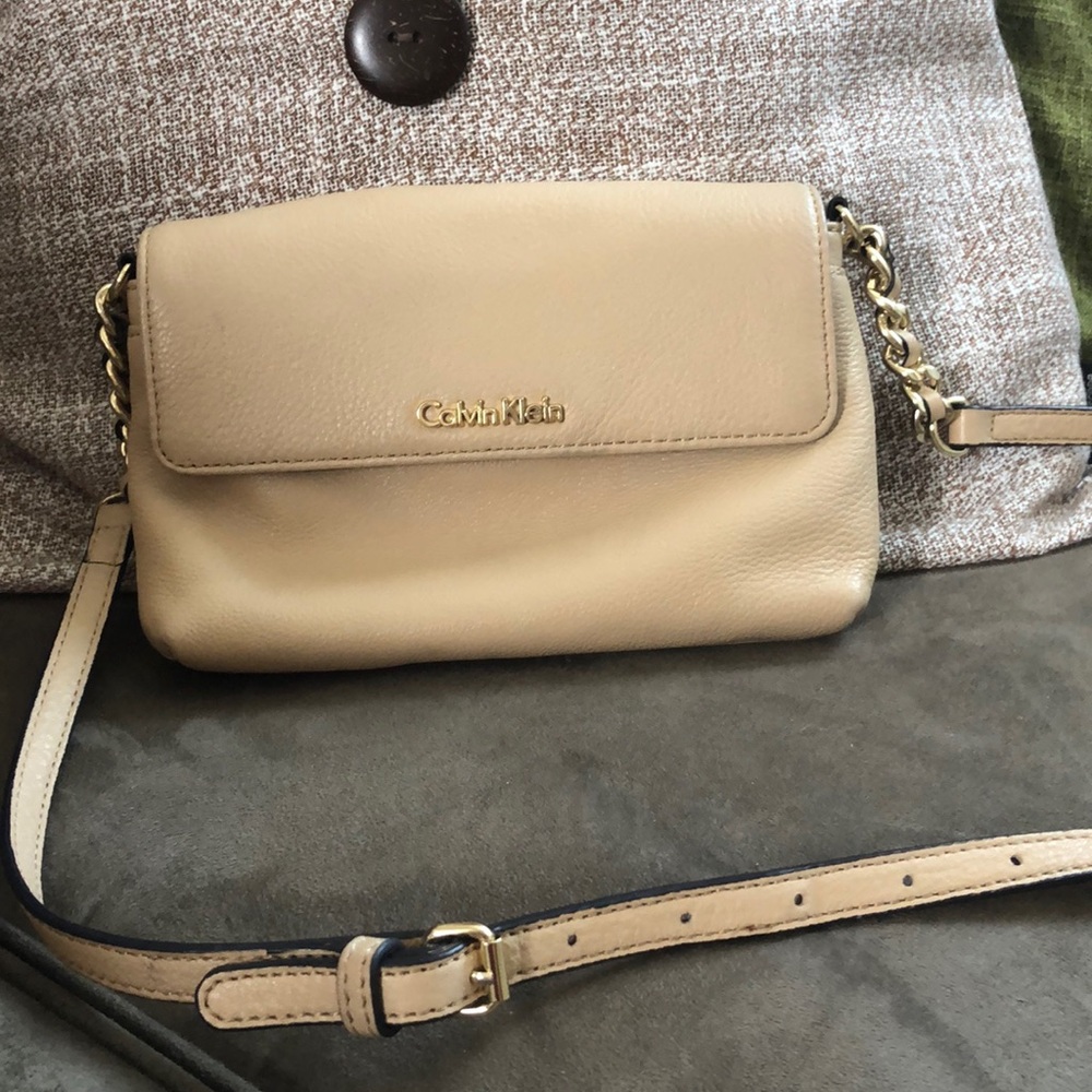 Calvin Klein cross body